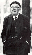https://upload.wikimedia.org/wikipedia/commons/thumb/6/67/Jean_Piaget_in_Ann_Arbor.png/110px-Jean_Piaget_in_Ann_Arbor.png